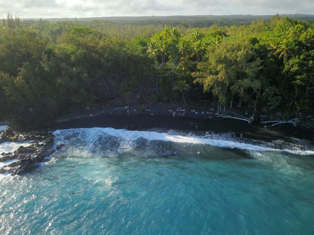 Coconut Palms Vacation Rental near lava fields&beaches Kehena Esterno foto